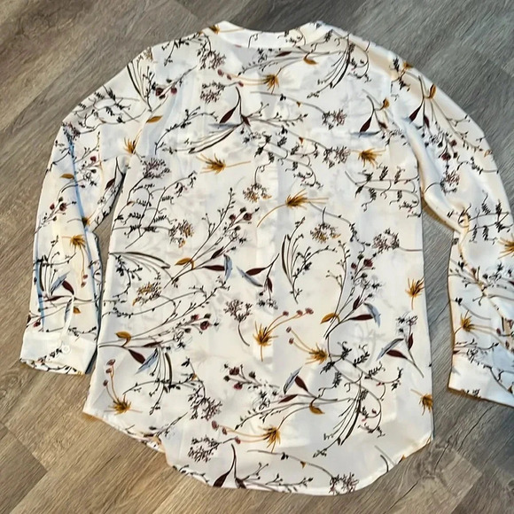 Soteer white button up blouse white with nature pattern - Picture 7 of 9